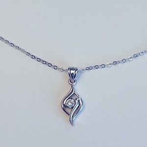 925 Sterling Silver Necklace w CZ Pendant